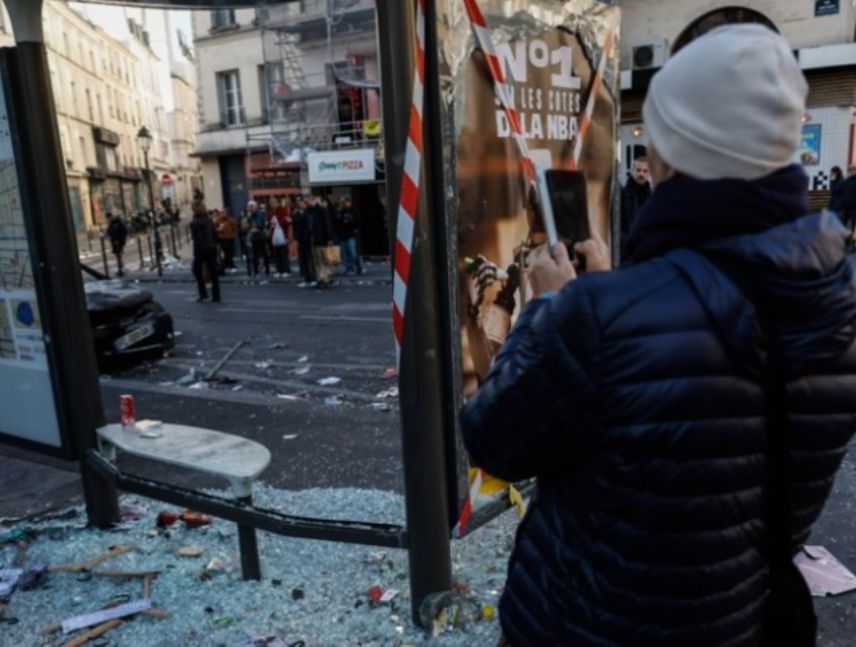 Protestas violentas en Francia con detenciones, enfrentamientos y daños en establecimientos comerciales.