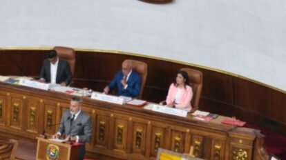 Diputados de la Asamblea Nacional durante la designación de los representantes de la sociedad civil al Comité de Postulaciones Judiciales.