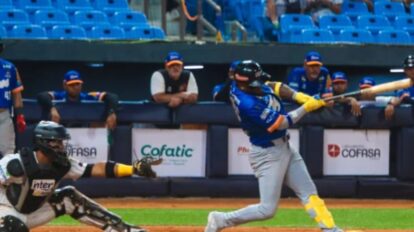 Tigres de Aragua derrotó 9-8 a Leones del Caracas en el Estadio Monumental Simón Bolívar.