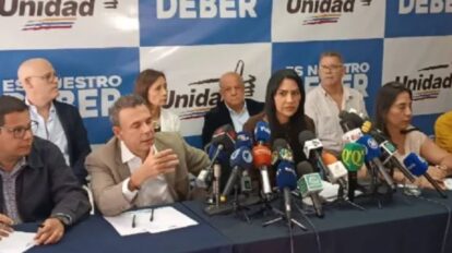 Delsa Solórzano anuncia que María Corina Machado será la candidata presidencial de la Plataforma Unitaria Democrática.