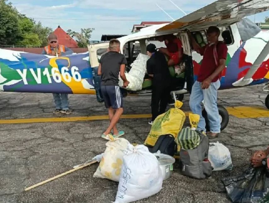 Avioneta Cessna 206 con siglas YV166 que se dirigía a la comunidad yanomami de Parima B, Amazonas.