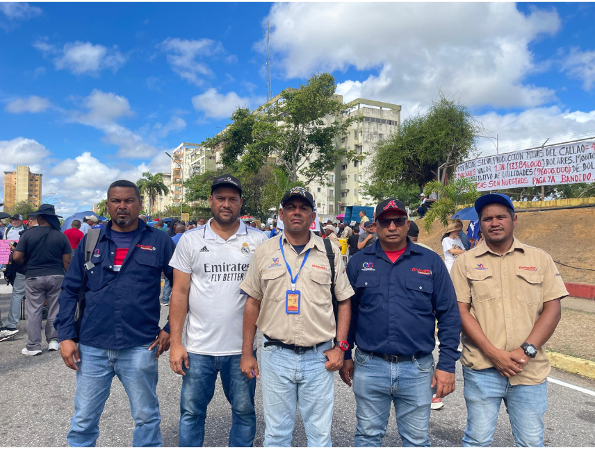 Trabajadores esperan reunirse con presidente de CVG