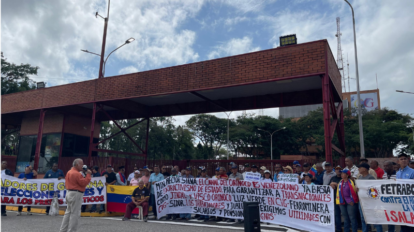 Jubilados exigen prestaciones