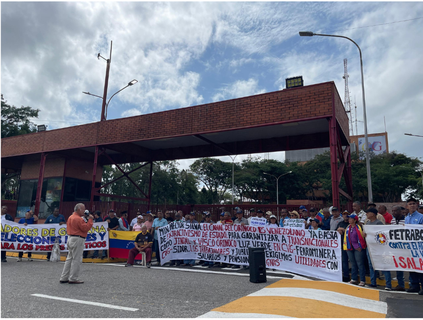 Jubilados exigen prestaciones
