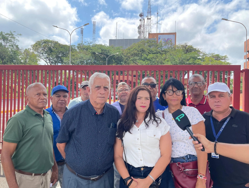 Bauxilum denuncian impagos