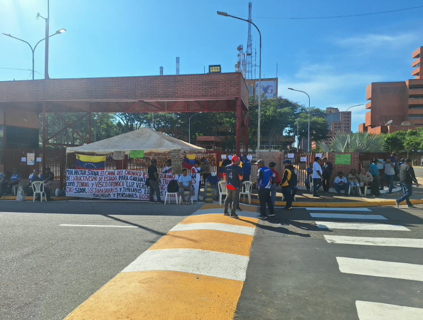 Trabajadores y jubilados logran acercamiento con CVG