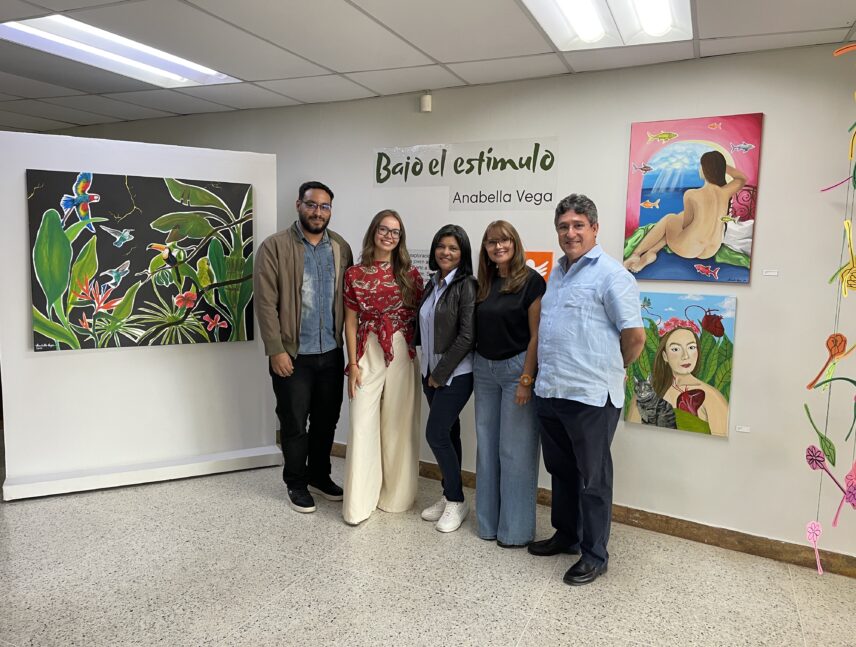 Anabella Vega en la Ucab Guayana