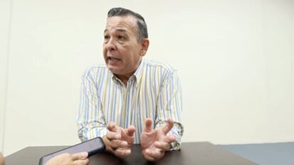 Economista considera inviable dolarización en Venezuela