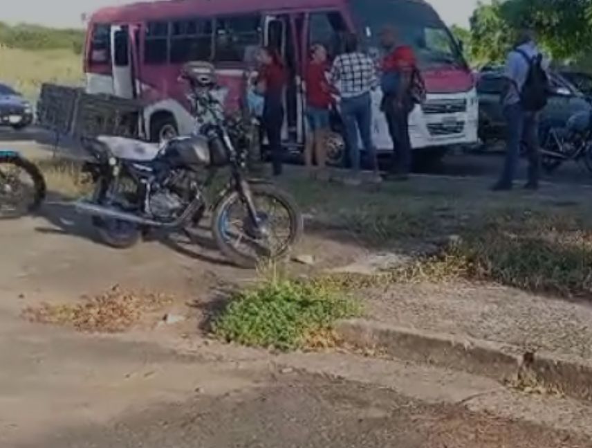 Motorizado lesionado tras ser arrollado en la avenida Libertador