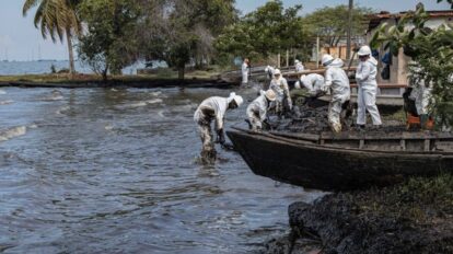 Pescadores zulianos enfrentan derrames de crudo tras reactivación petrolera