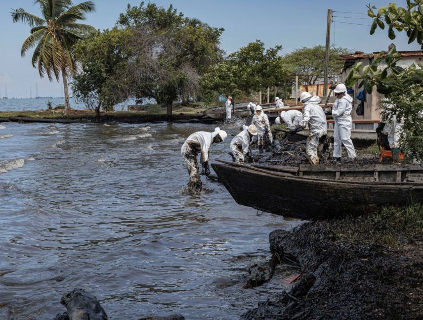 Pescadores zulianos enfrentan derrames de crudo tras reactivación petrolera