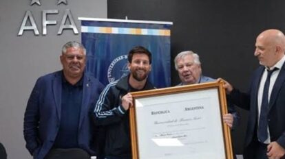 Messi recibe doctorado honoris causa de Universidad de Buenos Aires
