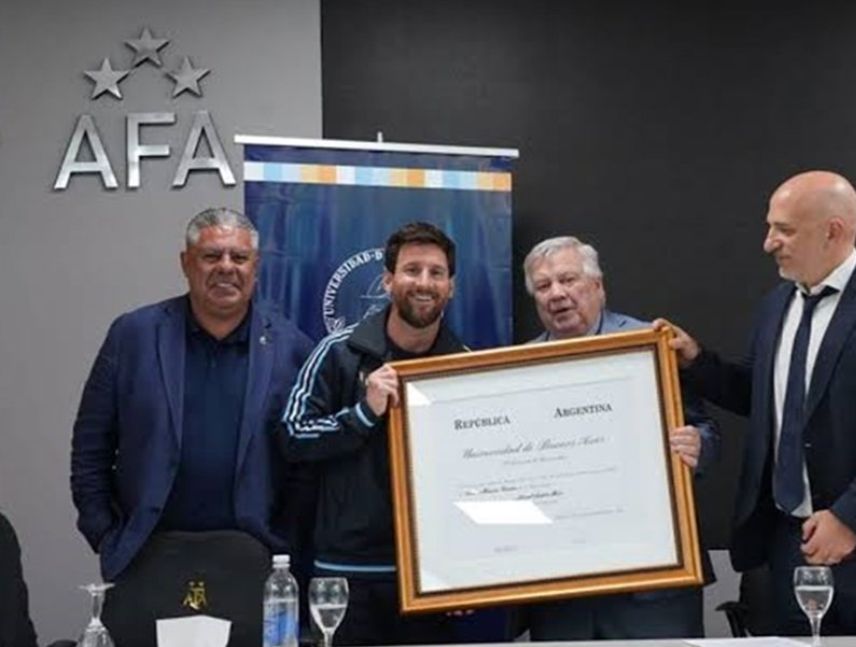 Messi recibe doctorado honoris causa de Universidad de Buenos Aires