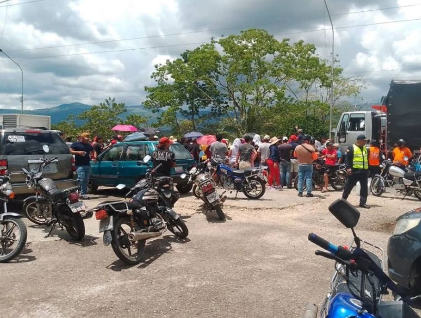 Dos días de protestas en Táchira por prolongados apagones