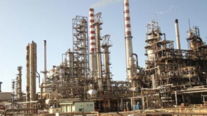 Refinería Cardón paraliza operaciones tras el incendio