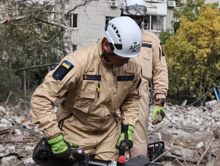 Aumentan a 24 los muertos por masivos ataques rusos en Ucrania