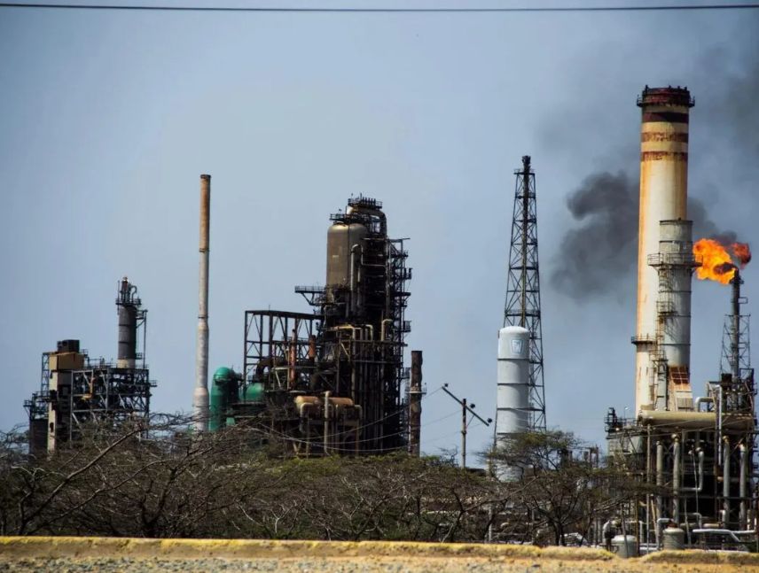 Petrolera estadounidense invertirá $ 3.500 millones para reactivar pozos en Venezuela