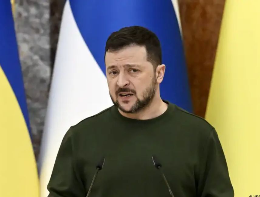 Zelenski: “Corresponde a nuestro pueblo elegir” presidente