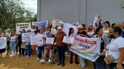 Educadores denuncian despidos injustificados en Falcón