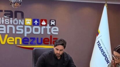 Firman acuerdo para fortalecer el transporte marítimo nacional