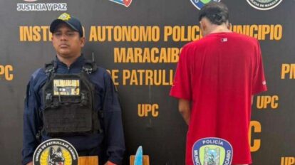 Rescatados dos adultos y tres niños en Maracaibo