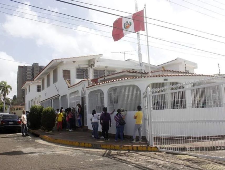 Perú reactiva su atención consular en Caracas