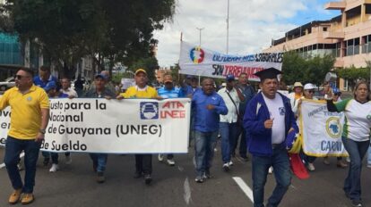 Gremios marchan por ajustes salariales en Puerto Ordaz