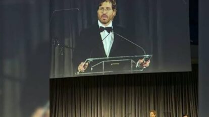 Édgar Ramírez recibe el “My Hero Award” por su labor social