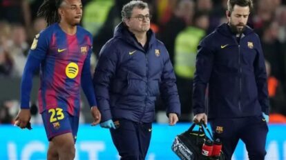 Koundé nuevamente de baja