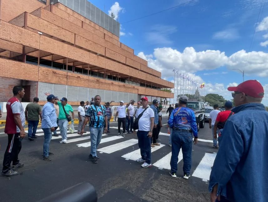Photo : Diario Primicia CVG : quatre grévistes de la faim maintiennent la pression