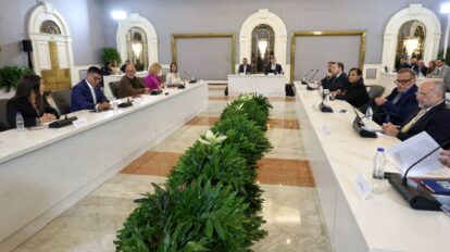 Gobierno y AN 2015 instalan tercera mesa de diálogo