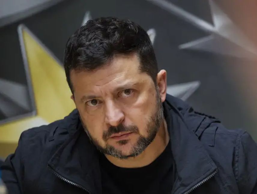 Zelenski pide a Elon Musk que restablezca el servicio de Starlink