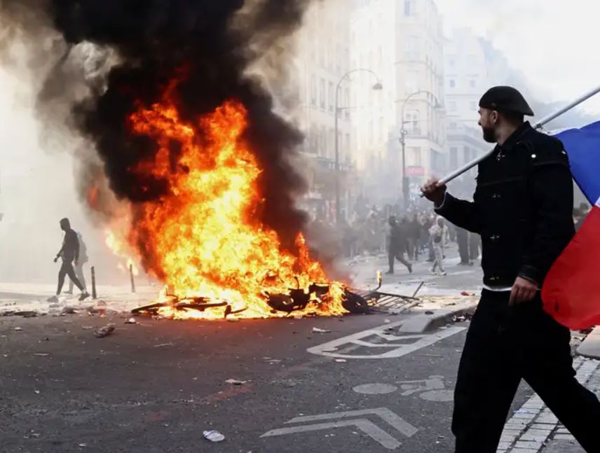 Medio millón de personas protestan en Francia