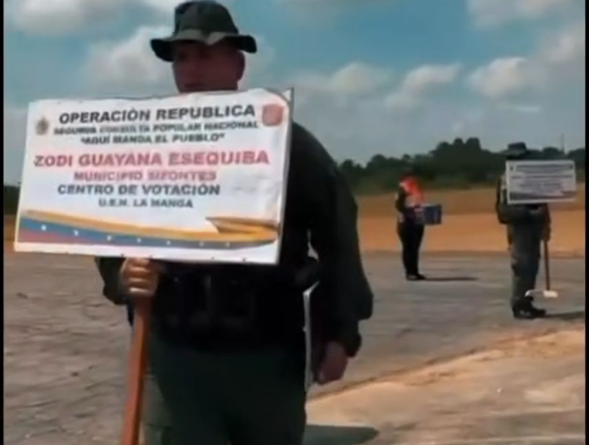 Fanb despliegan material electoral desde el aeropuerto de Tumeremo