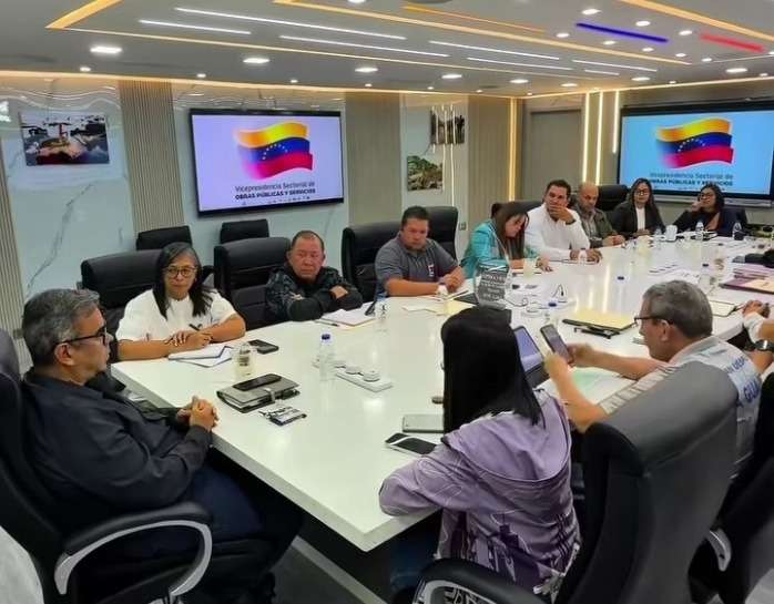 Evalúan proyectos de infraestructura y rehabilitación de centros de salud