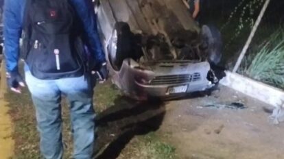 Un carro colisiona contra una moto y deja varios heridos en Ciudad Bolívar