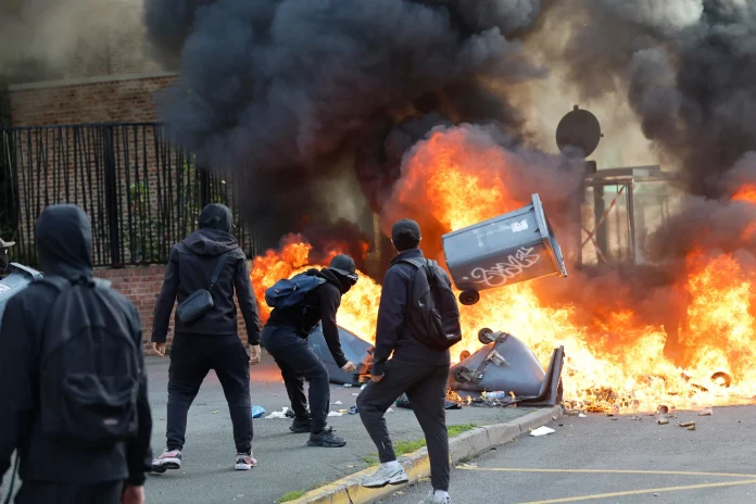 Protestas estudiantiles en Francia dejan saldo de casi 2 mil detenidos