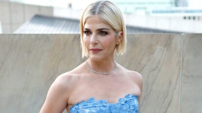 Selma Blair involucrada en incidente a bordo de un avión