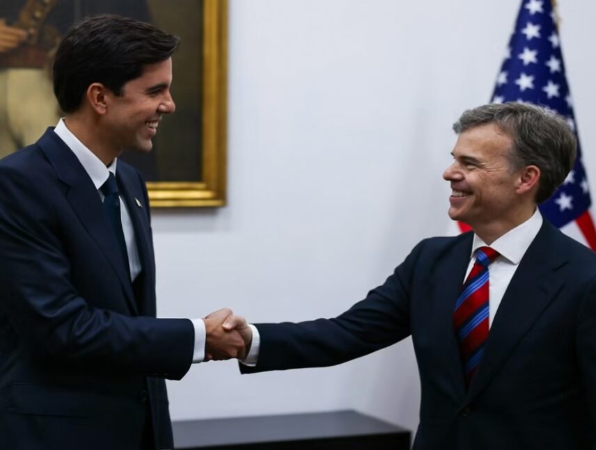 Oliver Blanco recién nombrado canciller de la República.