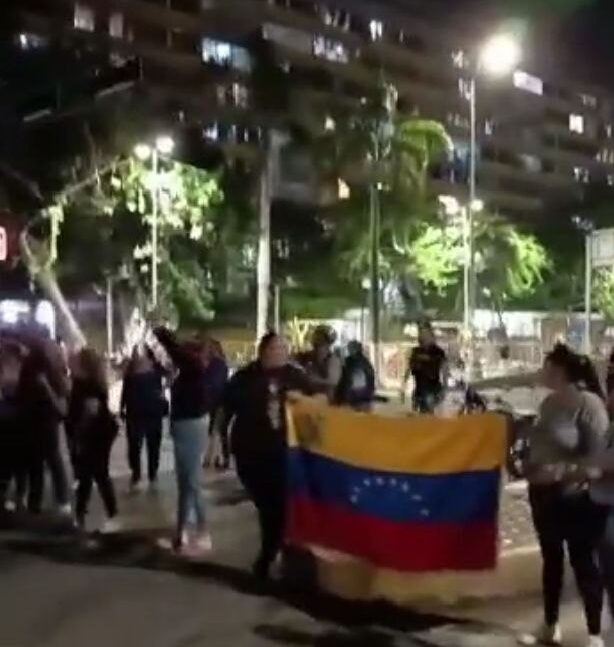 Afectados del doblete sísmico protestan en Caracas