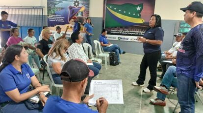 Comunas del estado Bolívar e instituciones públicas
