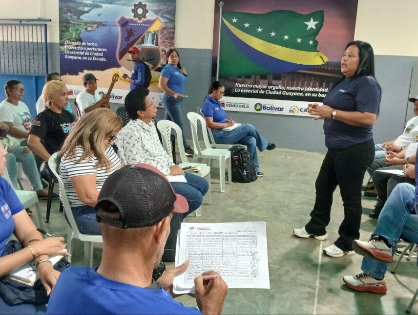 Comunas del estado Bolívar e instituciones públicas
