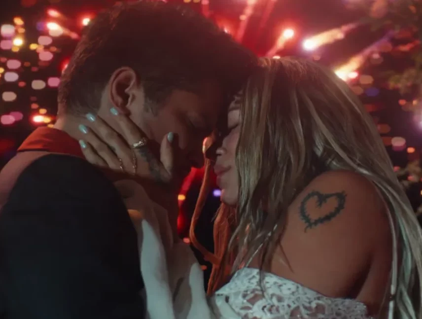 Bruno Mars y Karol G desatan rumores de relación