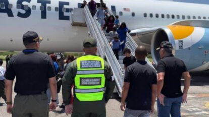 Dos nuevos vuelos de Vuelta a la Patria repatrian a 305 venezolanos desde EEUU